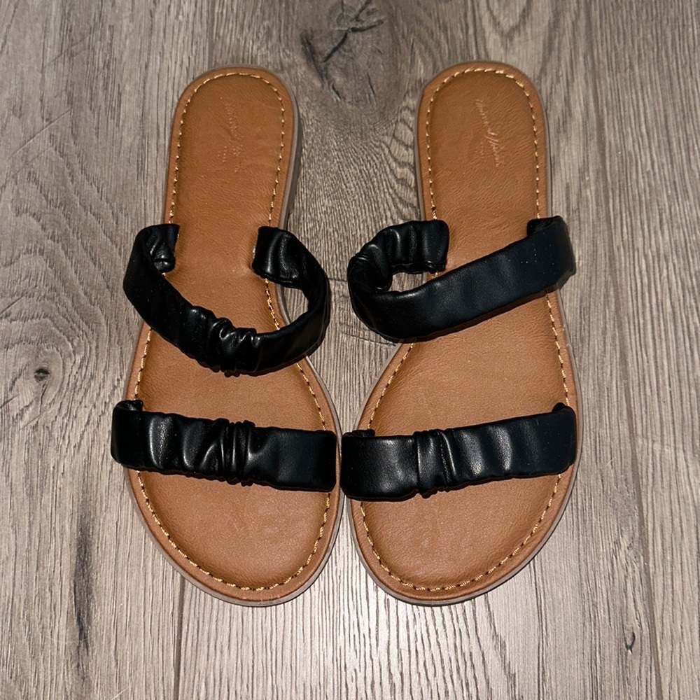 Women’s sandals